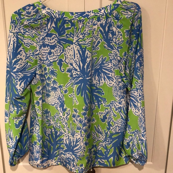 Lilly Pulitzer Elsa Silk Blouse Small Coral design - Picture 8 of 14